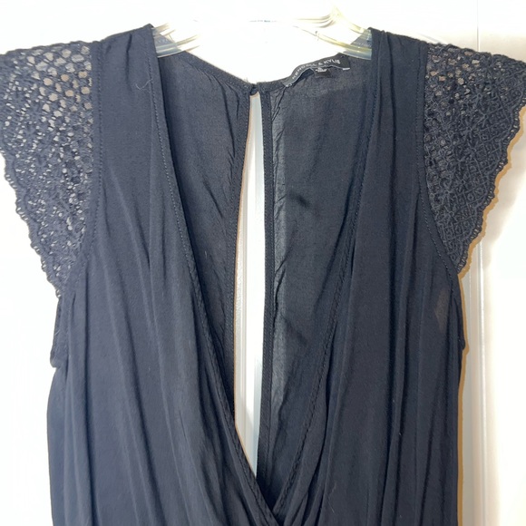 Kendall & Kylie Black Romper Short Sleeve Cross Front Size Small. BARELY WORN - Picture 2 of 6